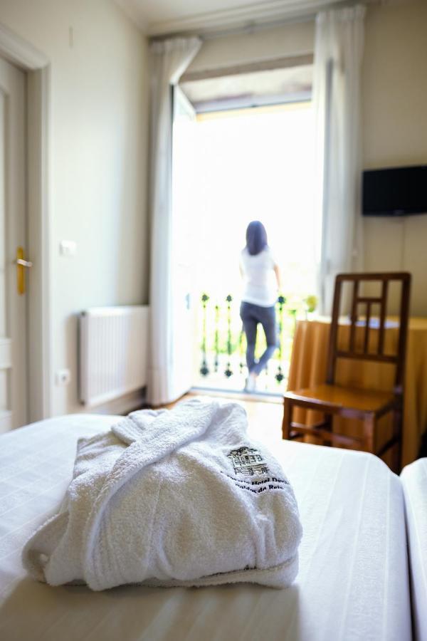 Balneario Hotel Davila 칼다스 데 레이스 외부 사진